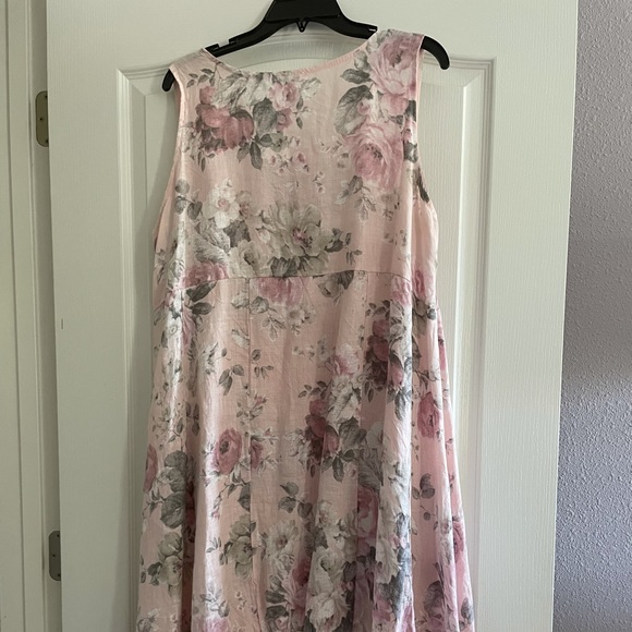 Linen Dress - Boutique - Picture 3 of 11